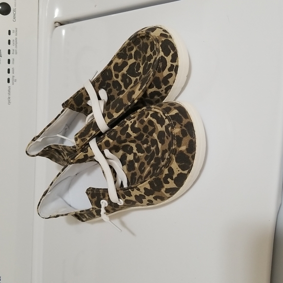 Casual slip on - Picture 1 of 4